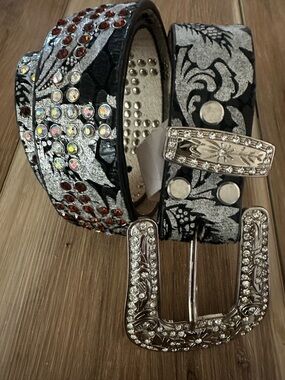 Angel Ranch Leather Floral Belt with Crystals M Deadstock